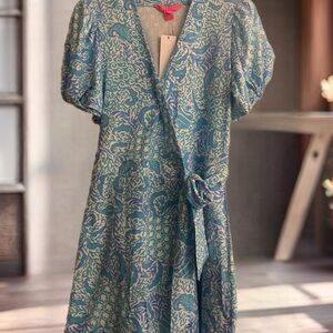 Lilly Pulitzer Blue and Cream Floral Robe